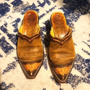 Old Gringo - Cowgirl Mule Heels